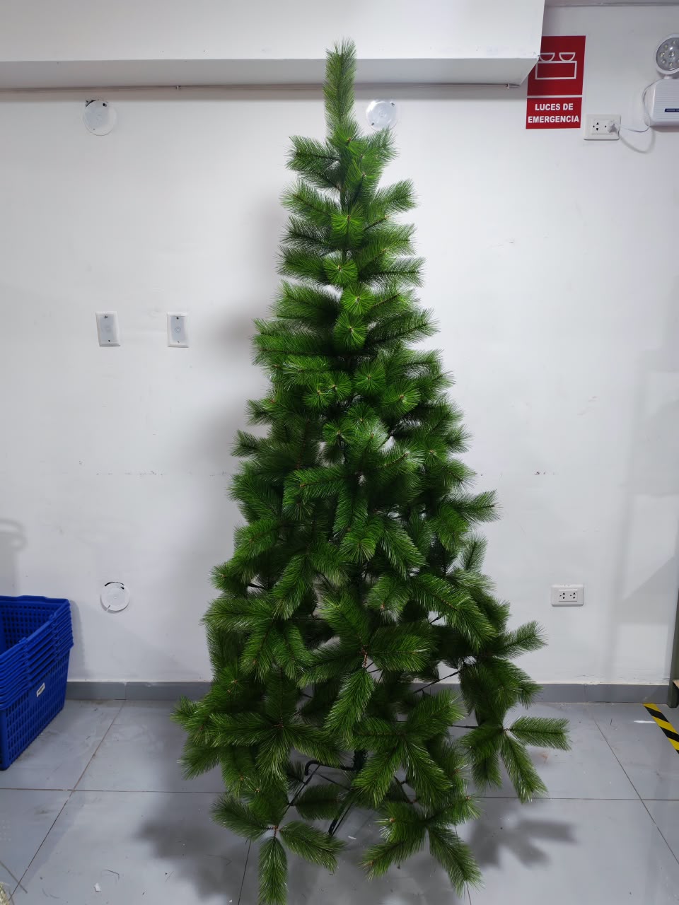 🎄🌲 ¡ÁRBOL DE NAVIDAD PINO CLÁSICO VERDE 210 CM!